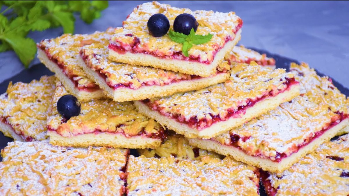 Песочный пирог с вареньем