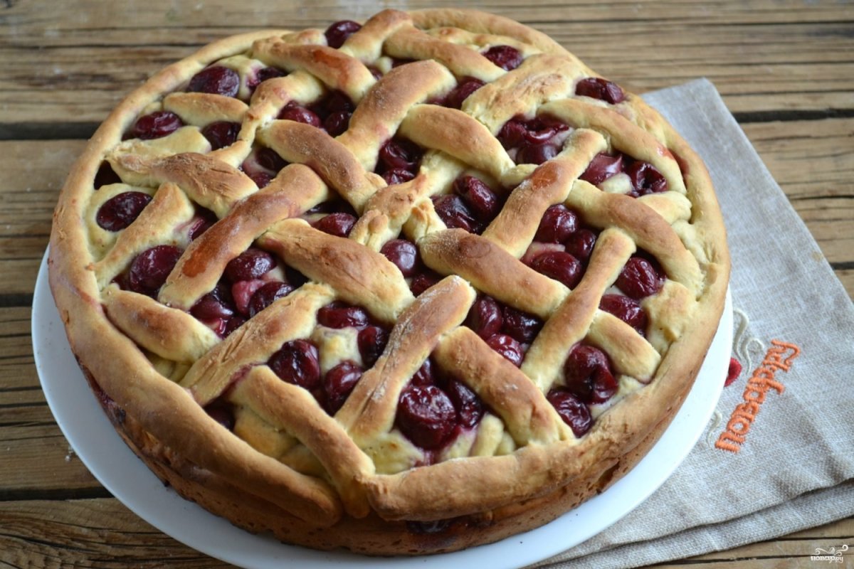 Вишневый пирог с крошкой