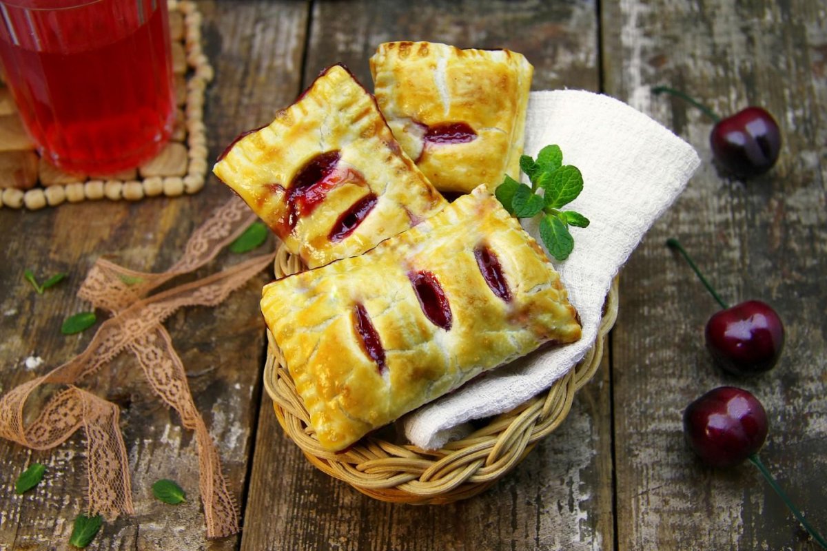 Пироие со сладкой начинкой