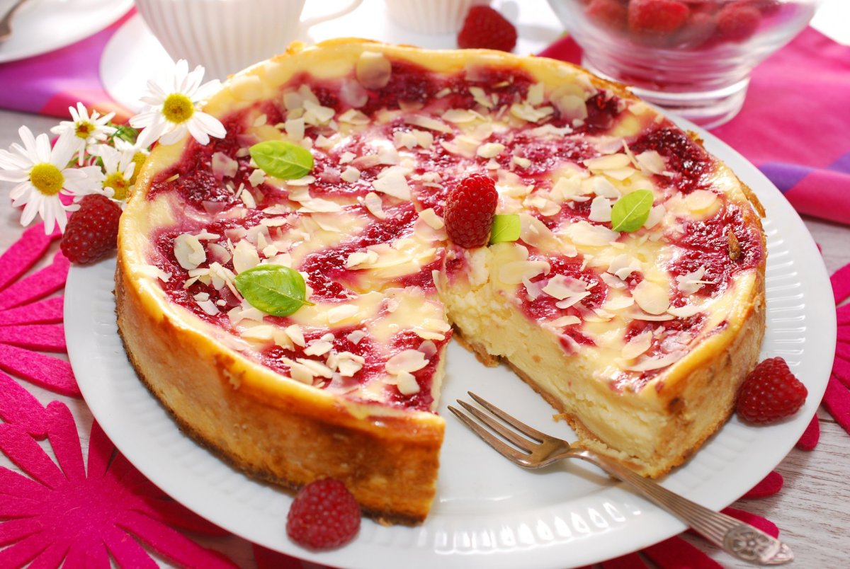Десерт шарлотка с яблоками