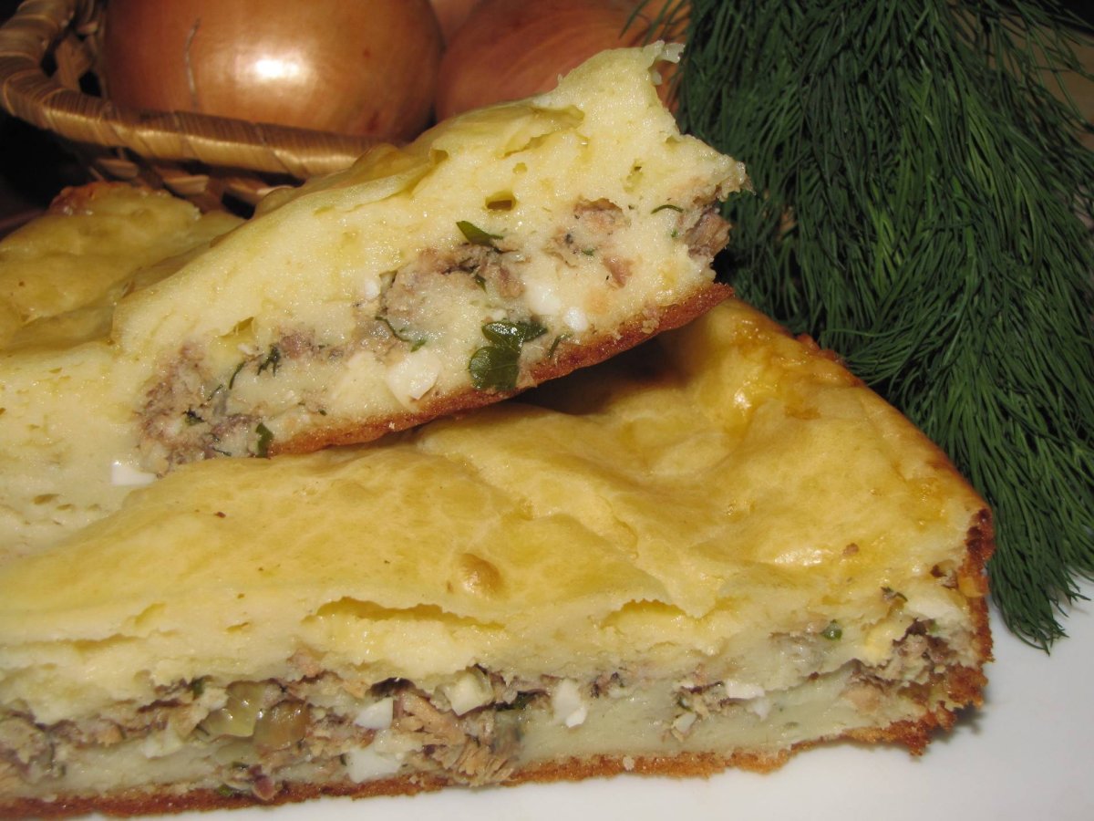 Кулебяка с ветчиной и сыром