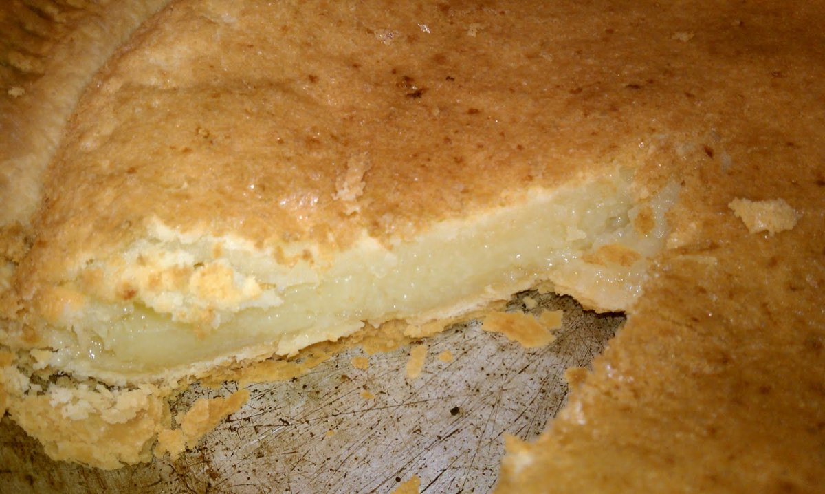 Пирог со сгущенкой