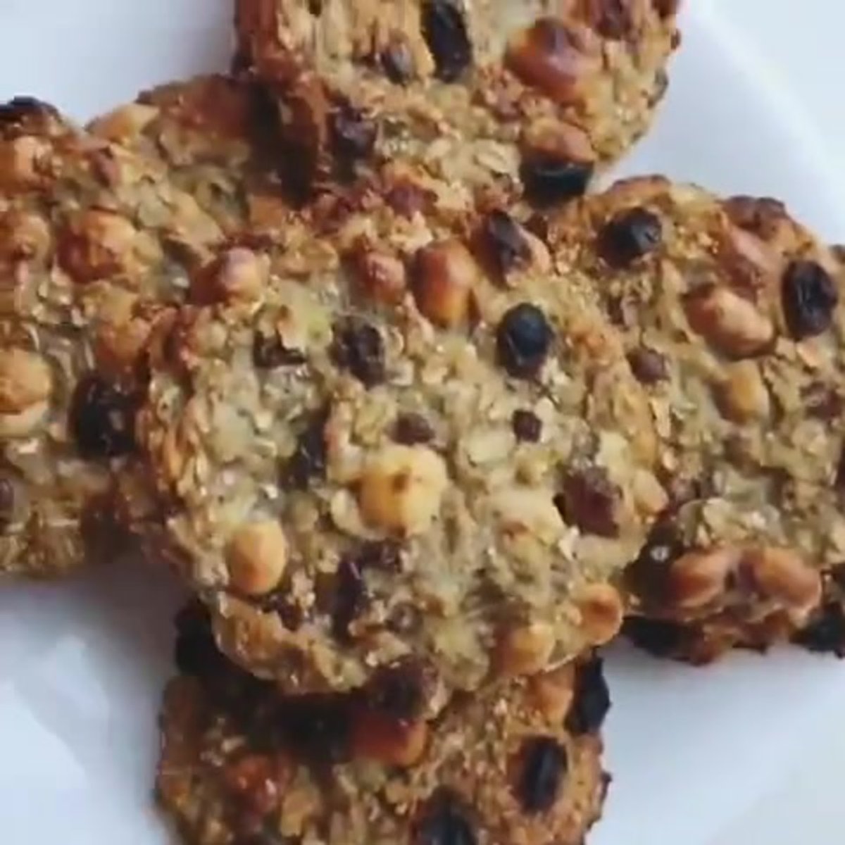 Овсяное печенье с орехами