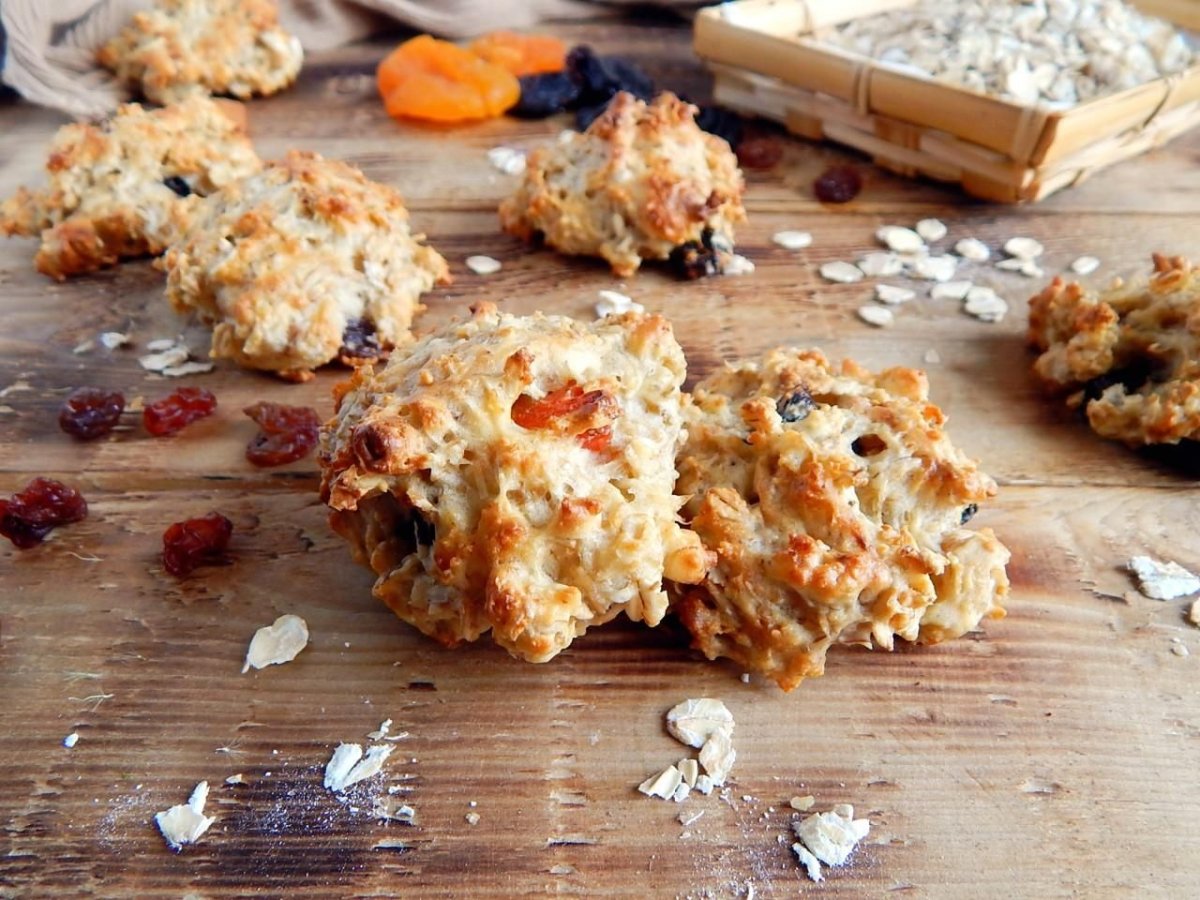 Овсяное печенье с курагой