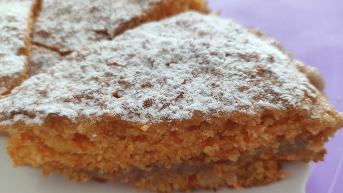 Постный пирог с апельсином и морковью