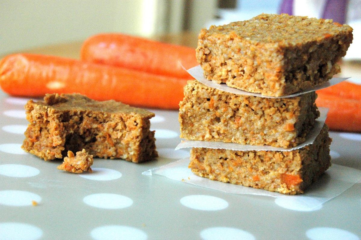 Морковный пирог с маком