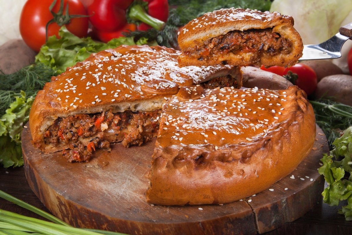Аппетитный пирог с мясом