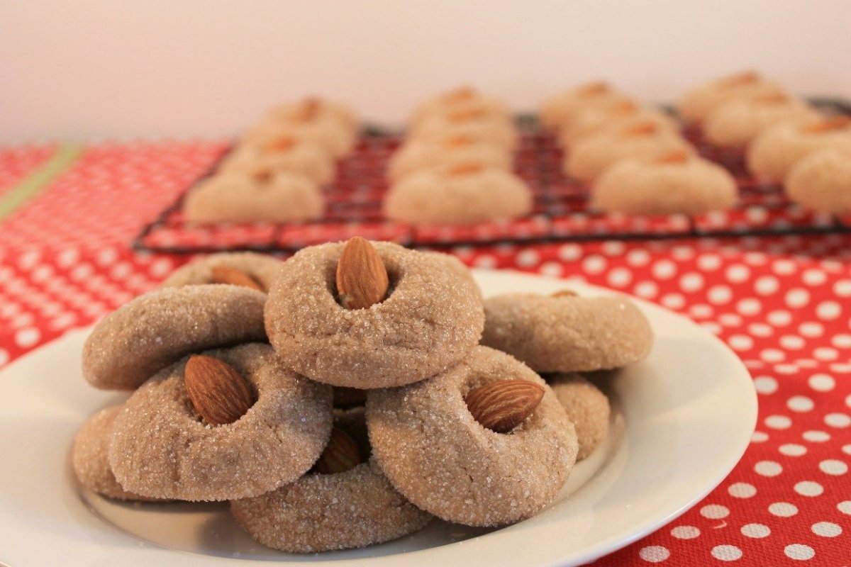 Обои Almond cookie