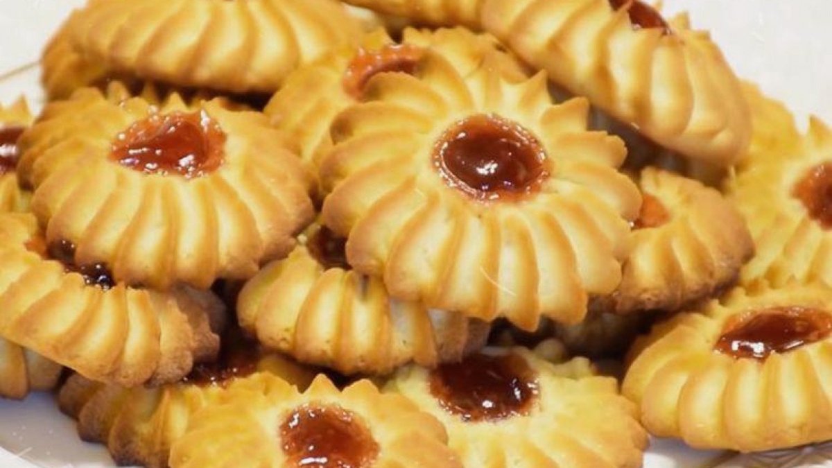 Печенье курабье с повидлом