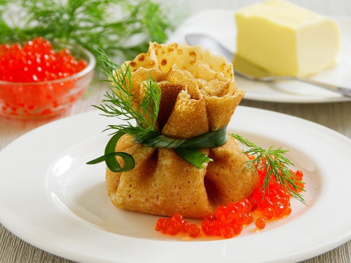 Блины с мясной начинкой