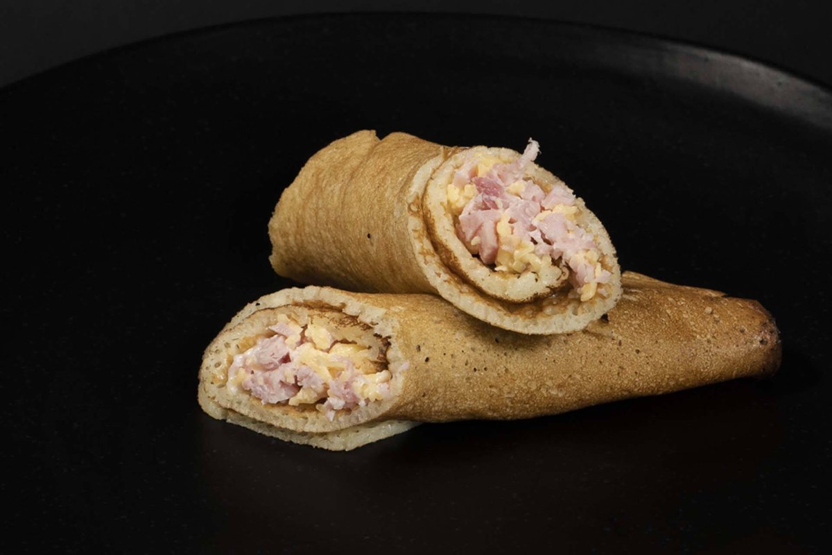 Блинчики с мясом и сметаной