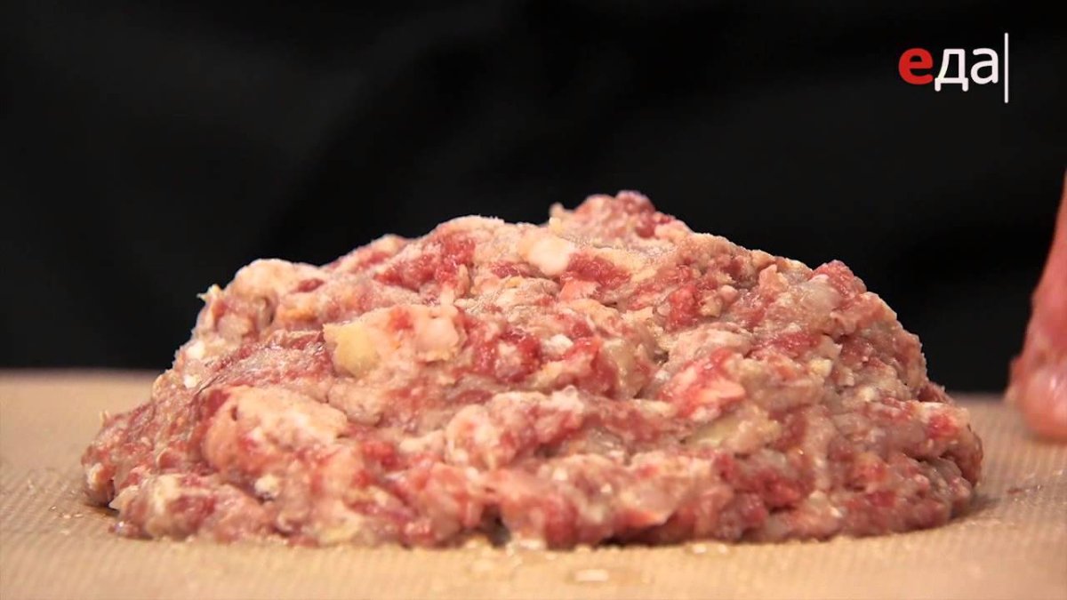Открытый мясной пирог с фаршем