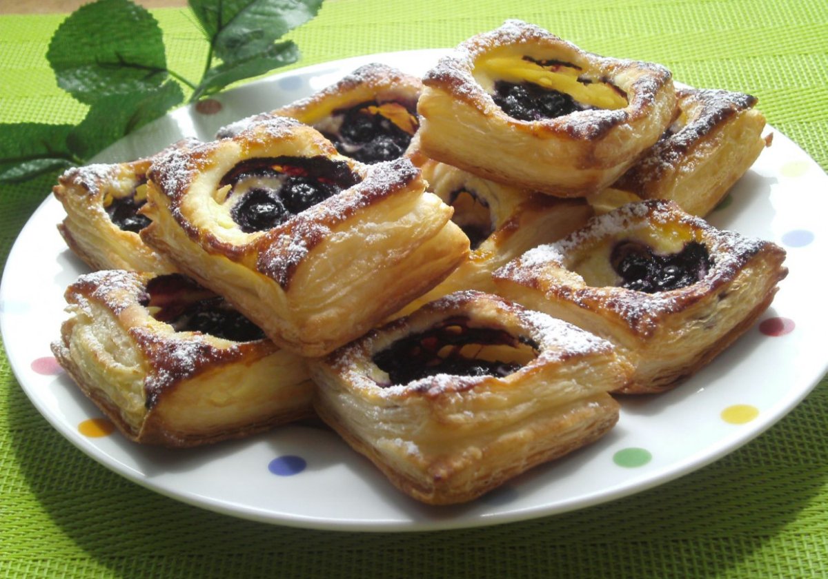 Слойки с вареньем