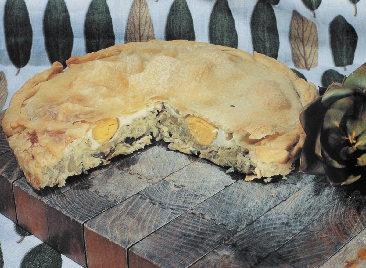 Пирог с зеленым луком и яйцом
