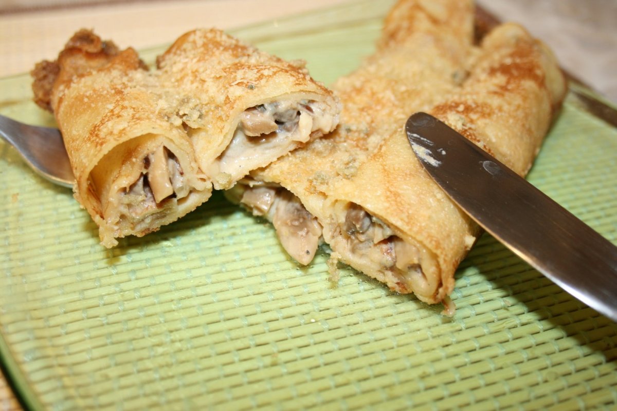 Блины фаршированные мясом