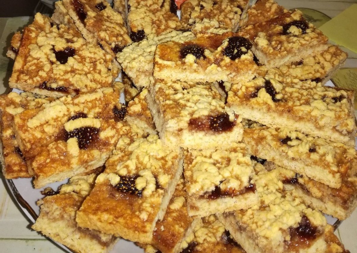 Тертый пирог с джемом
