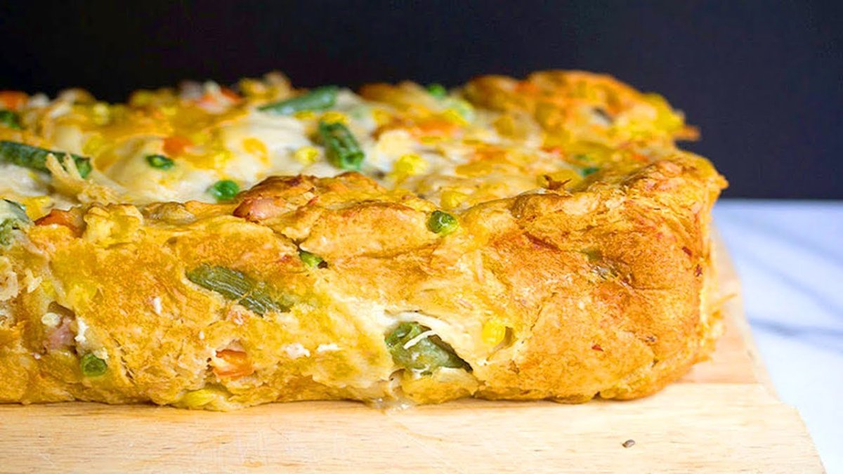Пирог с овощами и сыром