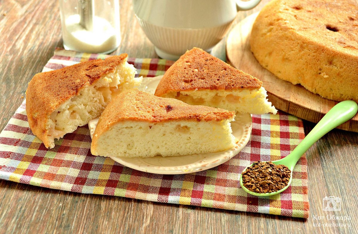 Кудрявый пирог с яблоками