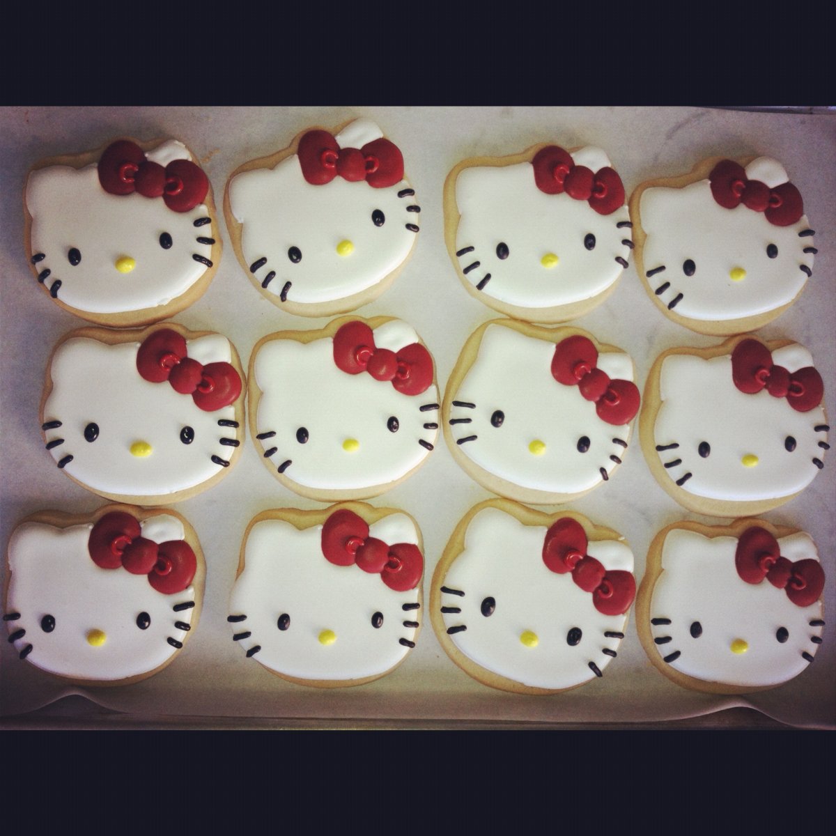 Серьги hello Kitty из глины