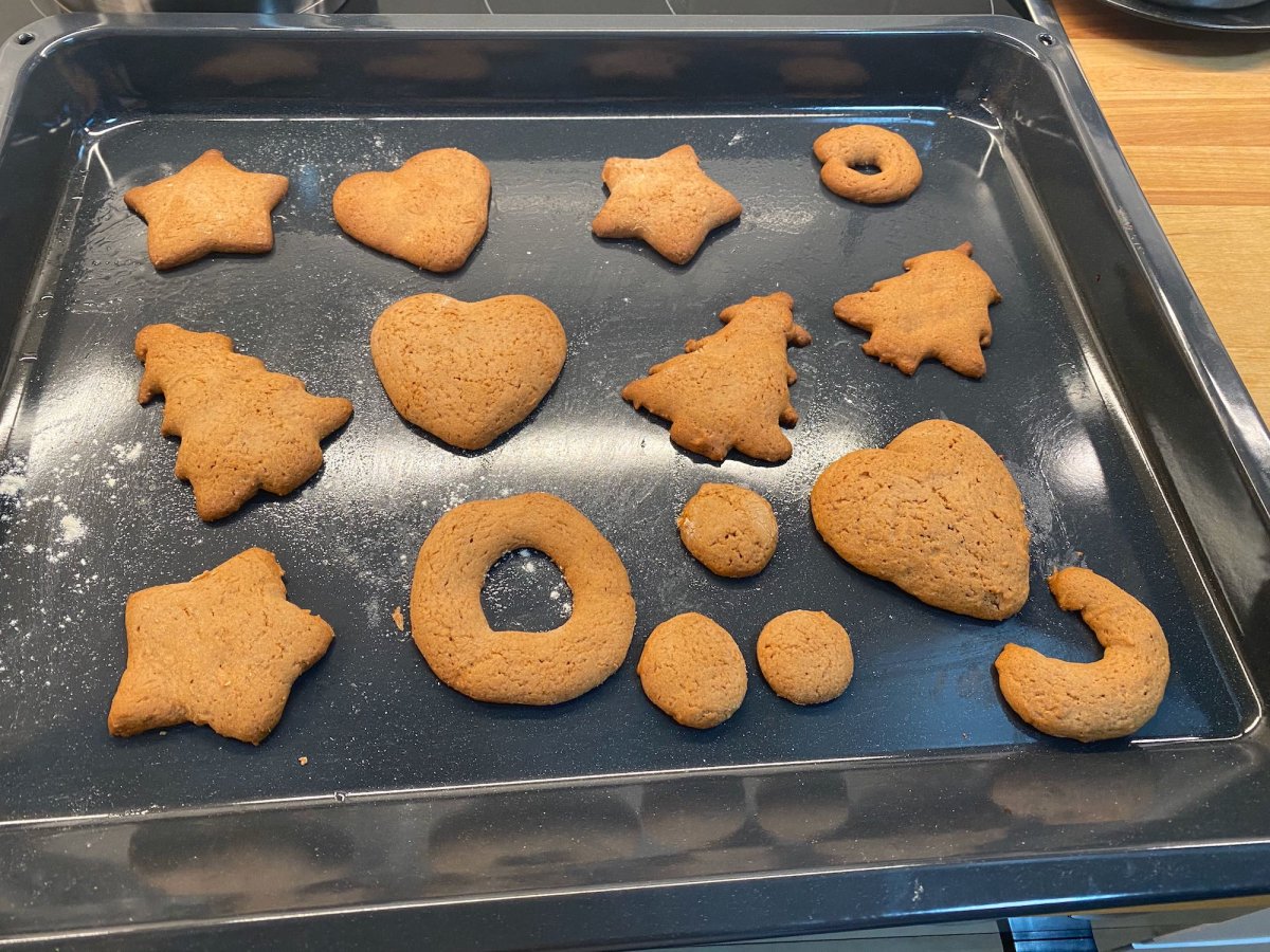 Имбирное печенье и какао