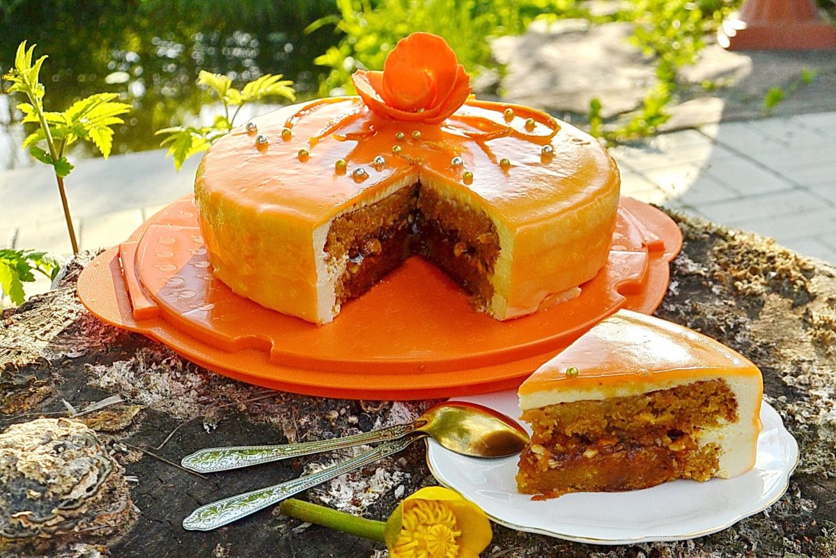 Морковный пирог с глазурью