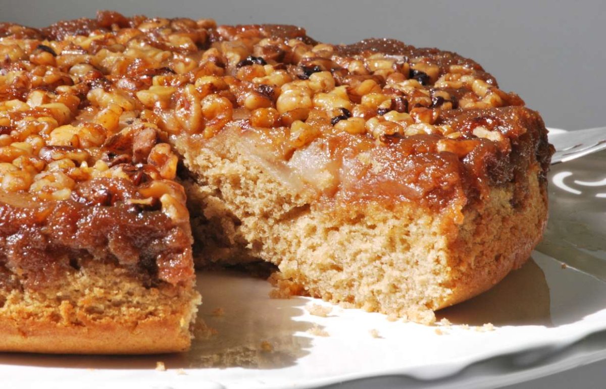 Пирог с грецкими орехами