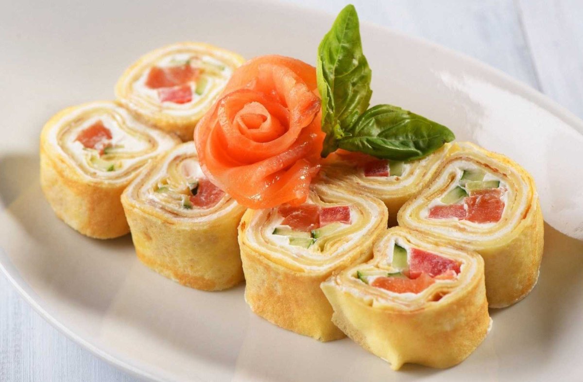 Блины с семгой и творожным сыром