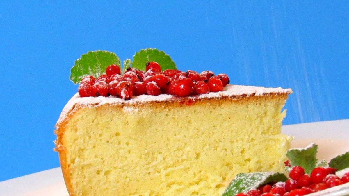 Творожно вишневый пирог