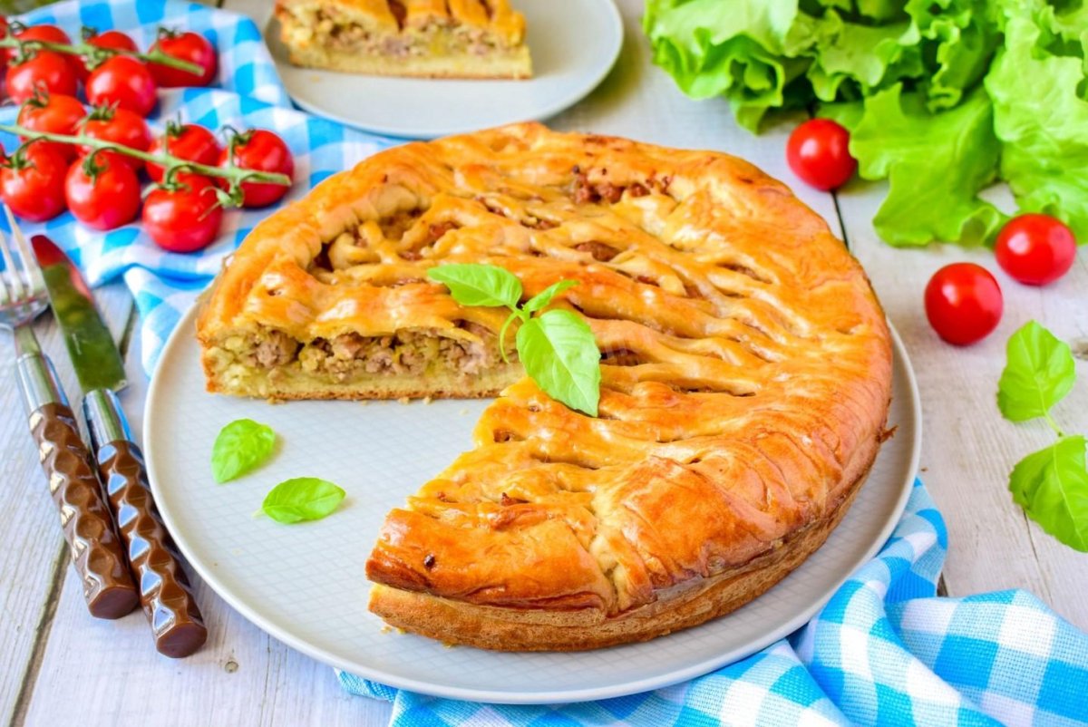 Открытый пирог с капустой