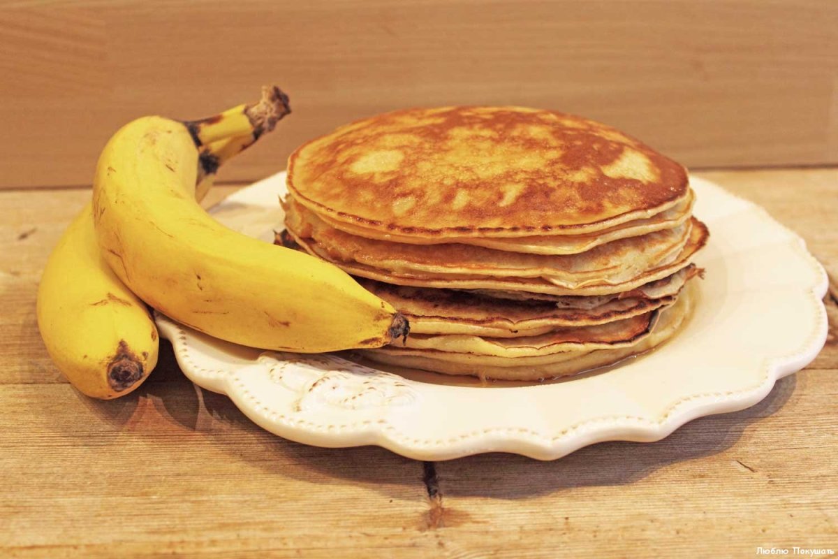 Банановые панкейки