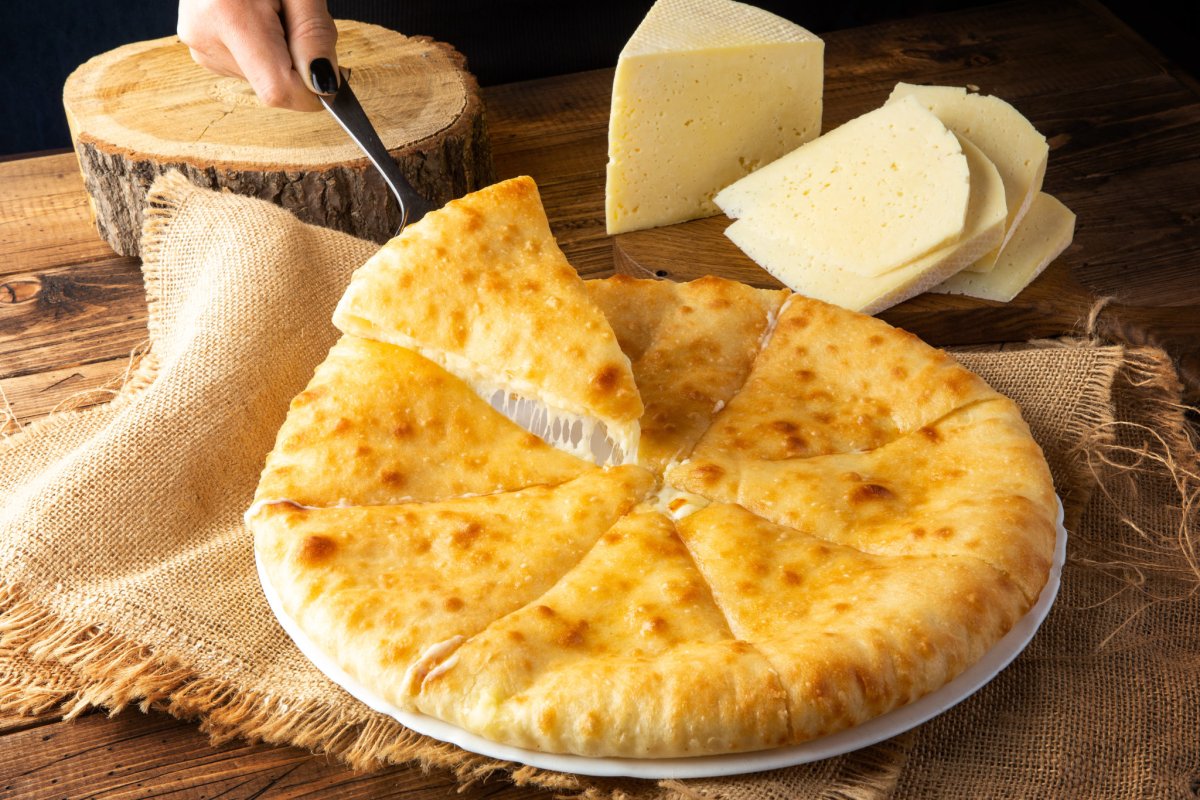 Чебуреки беляши самса хачапури
