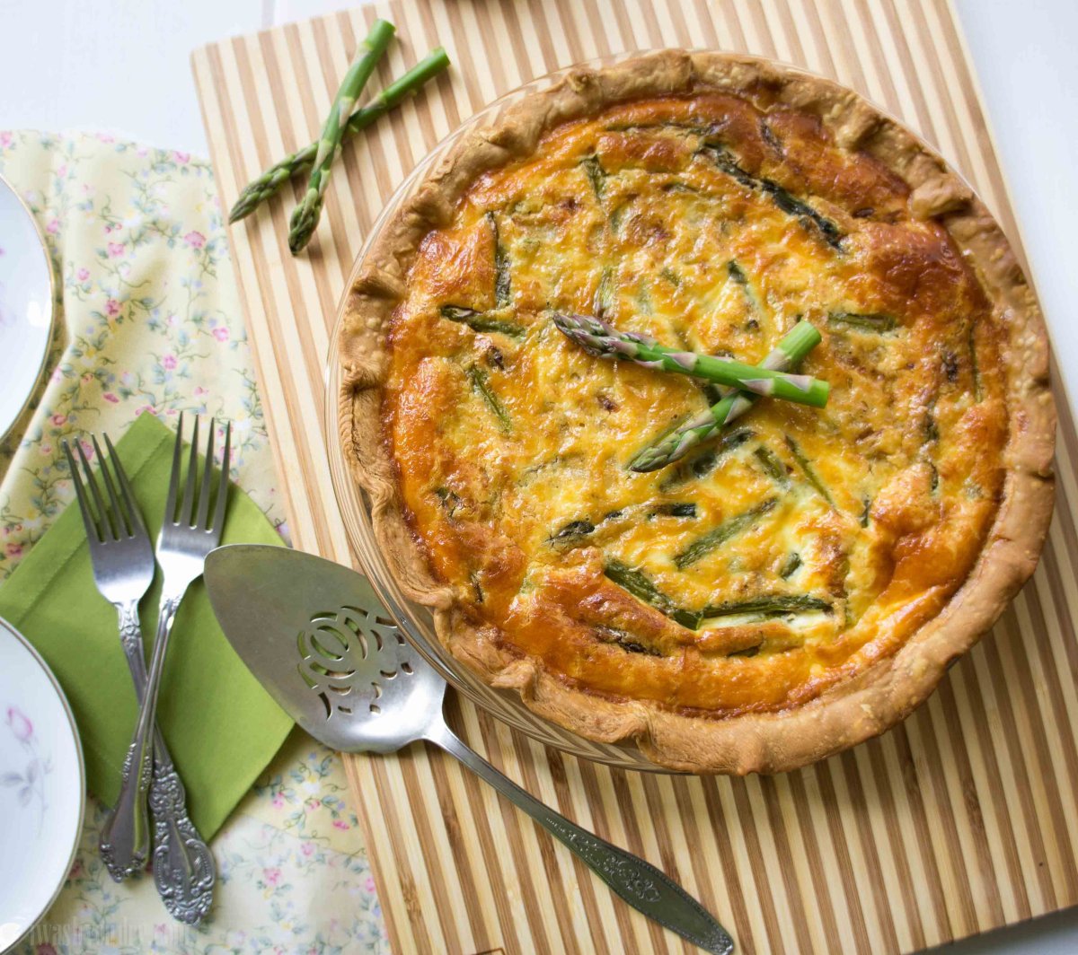Тарт с яблоками и грушами
