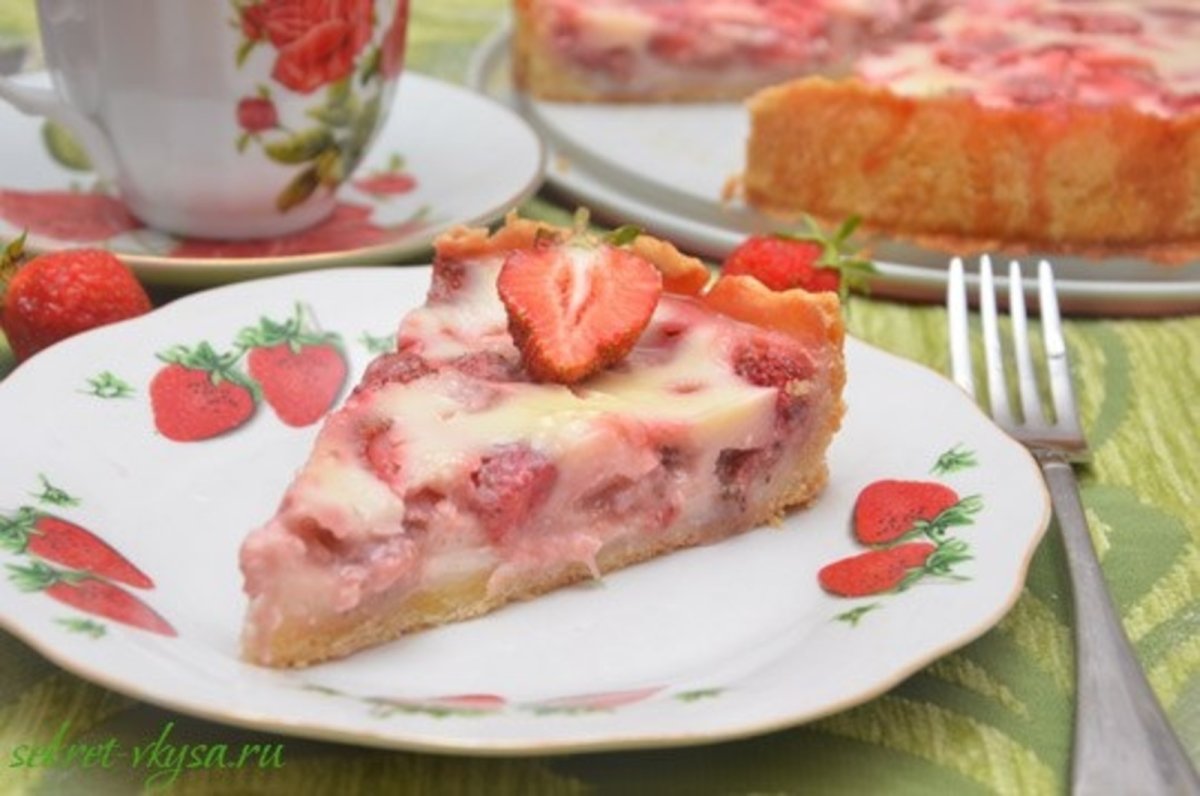 Клубничная шарлотка
