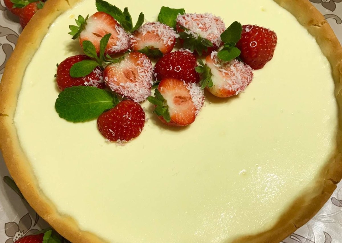 Пирог с клубникой свежей