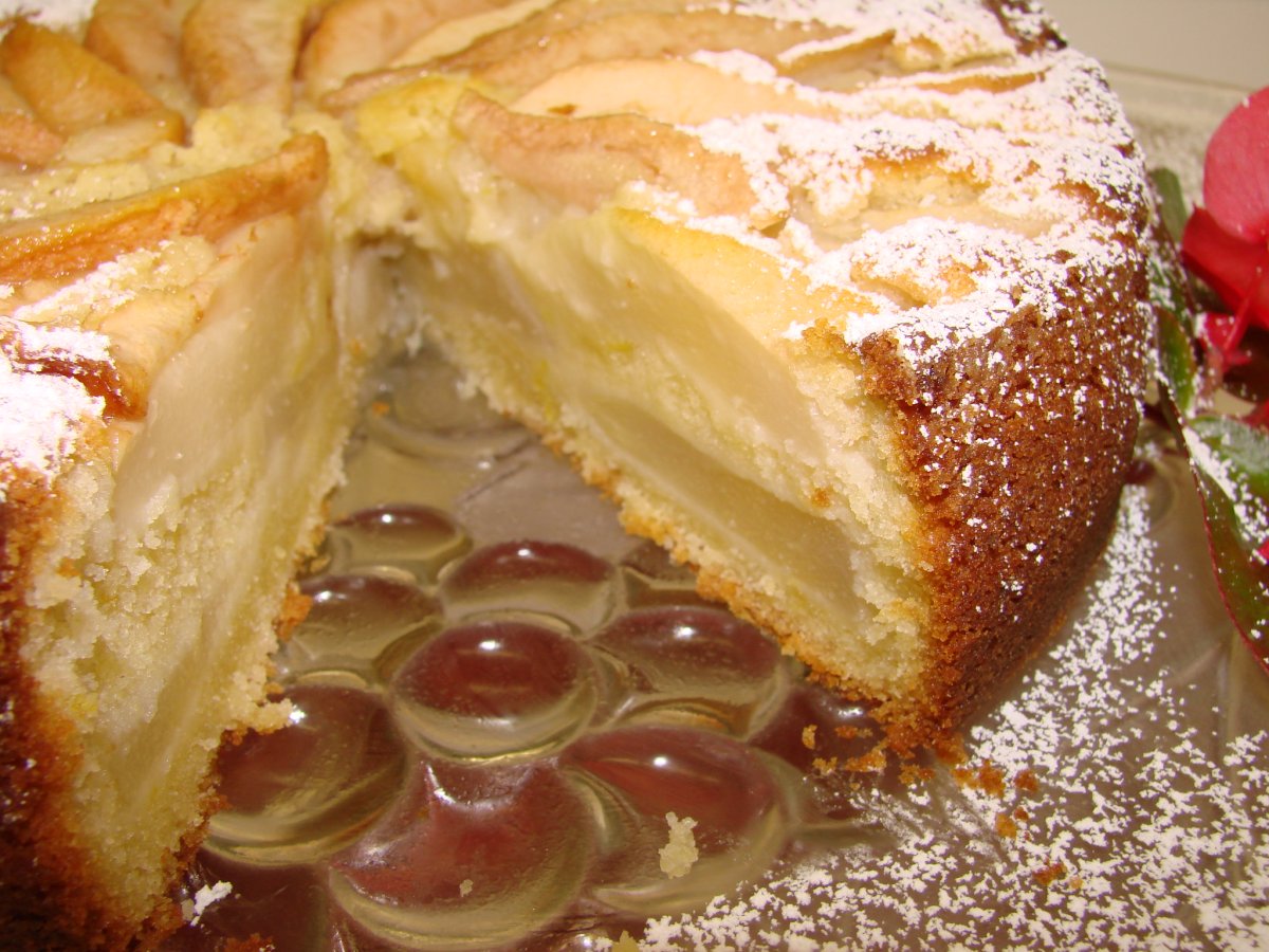 Яблочный пирог с карамельной заливкой