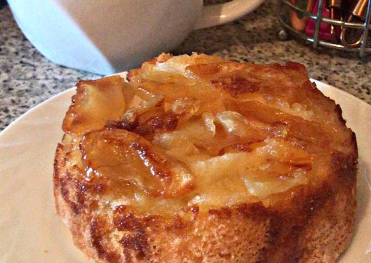 Пирог с яблоками и грецкими орехами