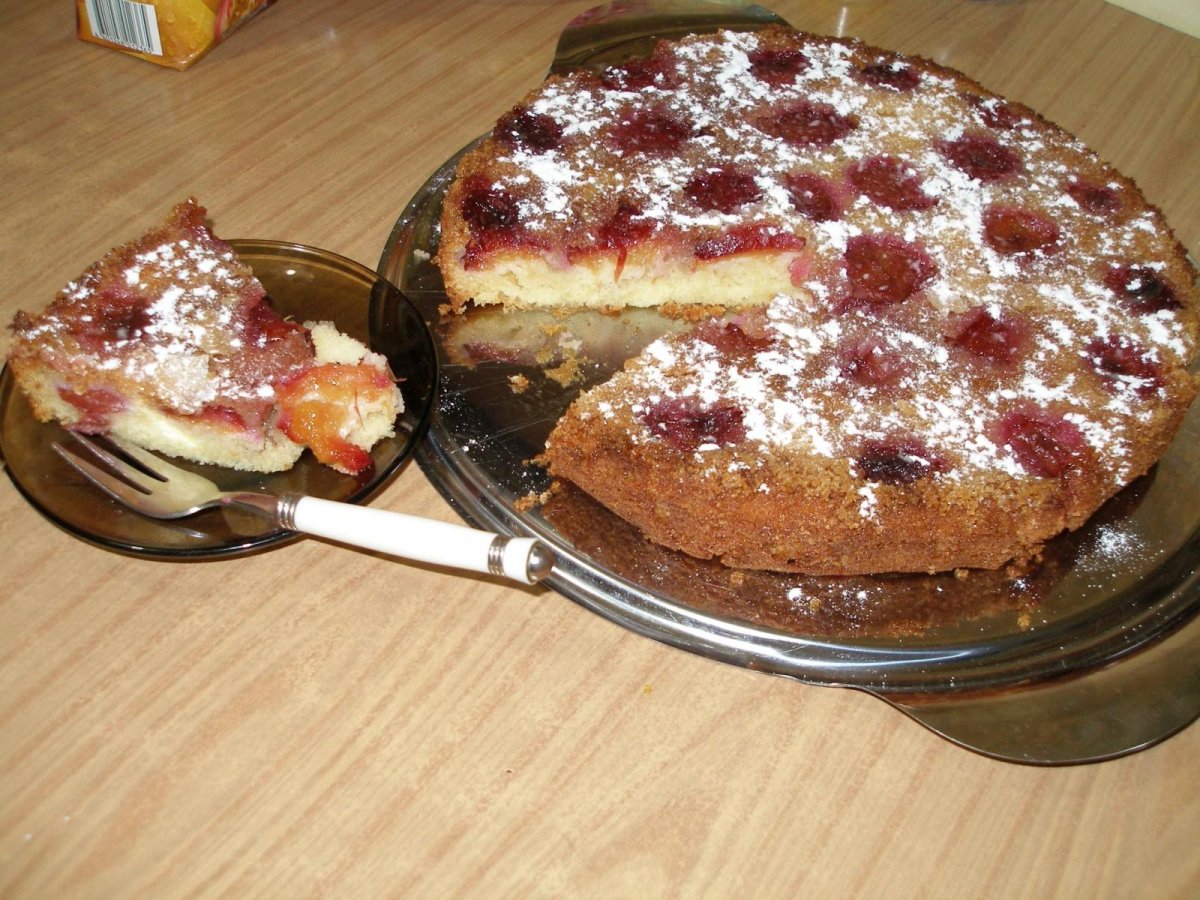 Сливовый пирог с крошкой