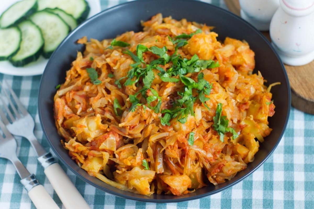 Вкусная тушеная капуста