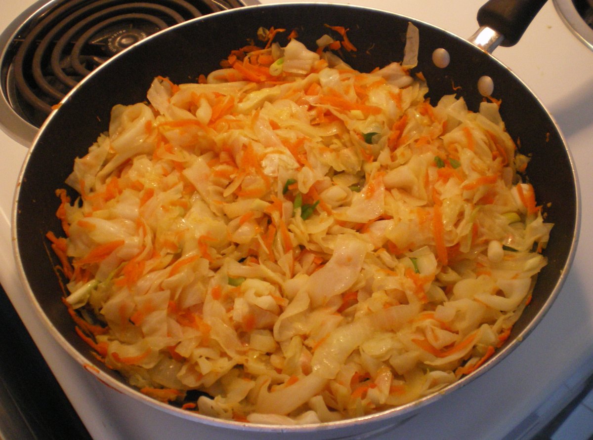 Солянка с грибами и капустой