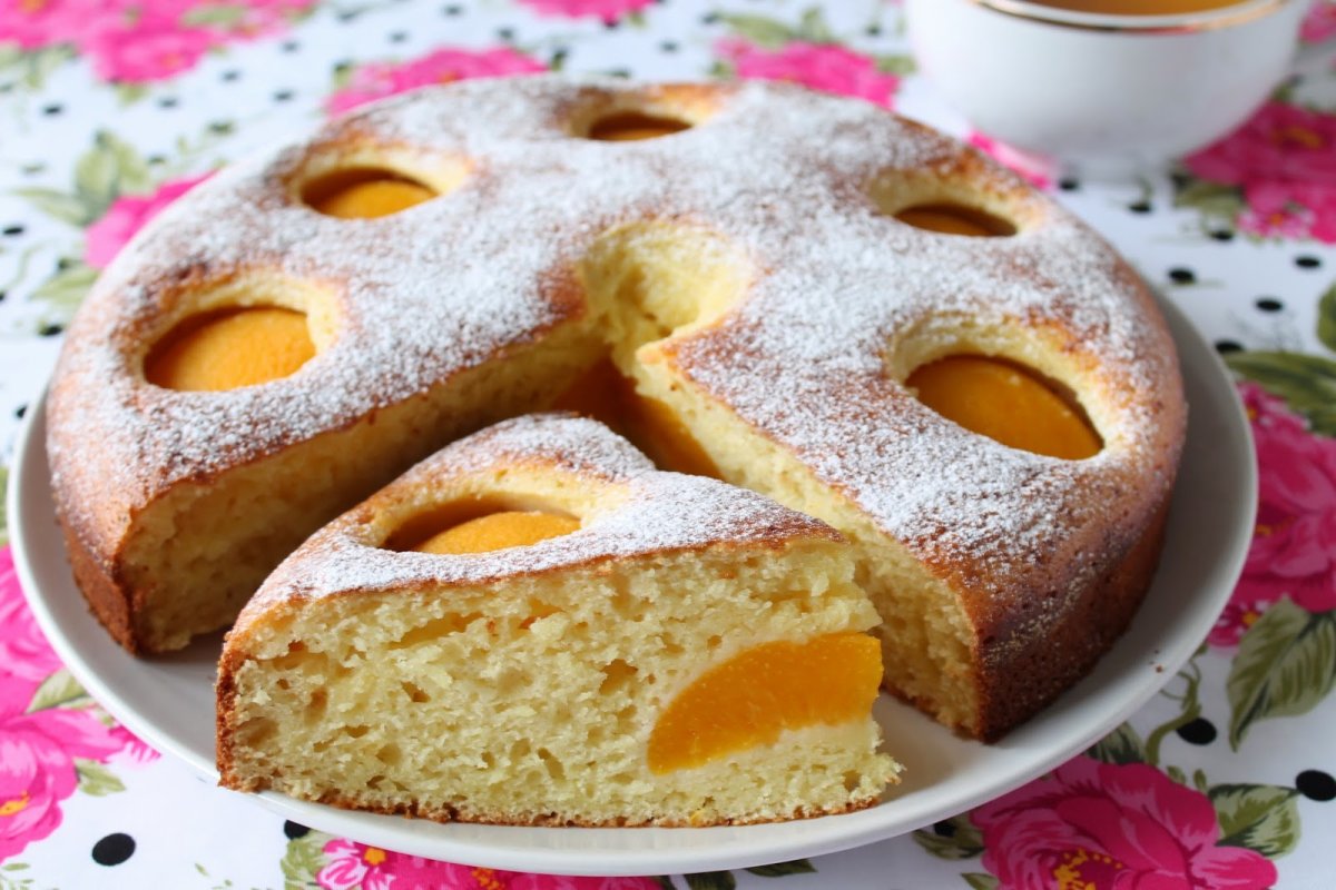 Выпечка с консервированными персиками