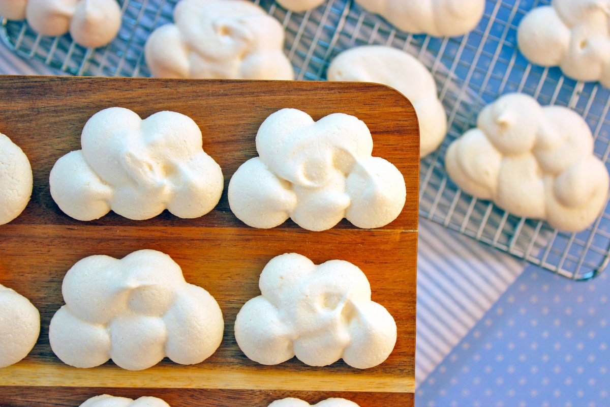 Макарони французские пирожные