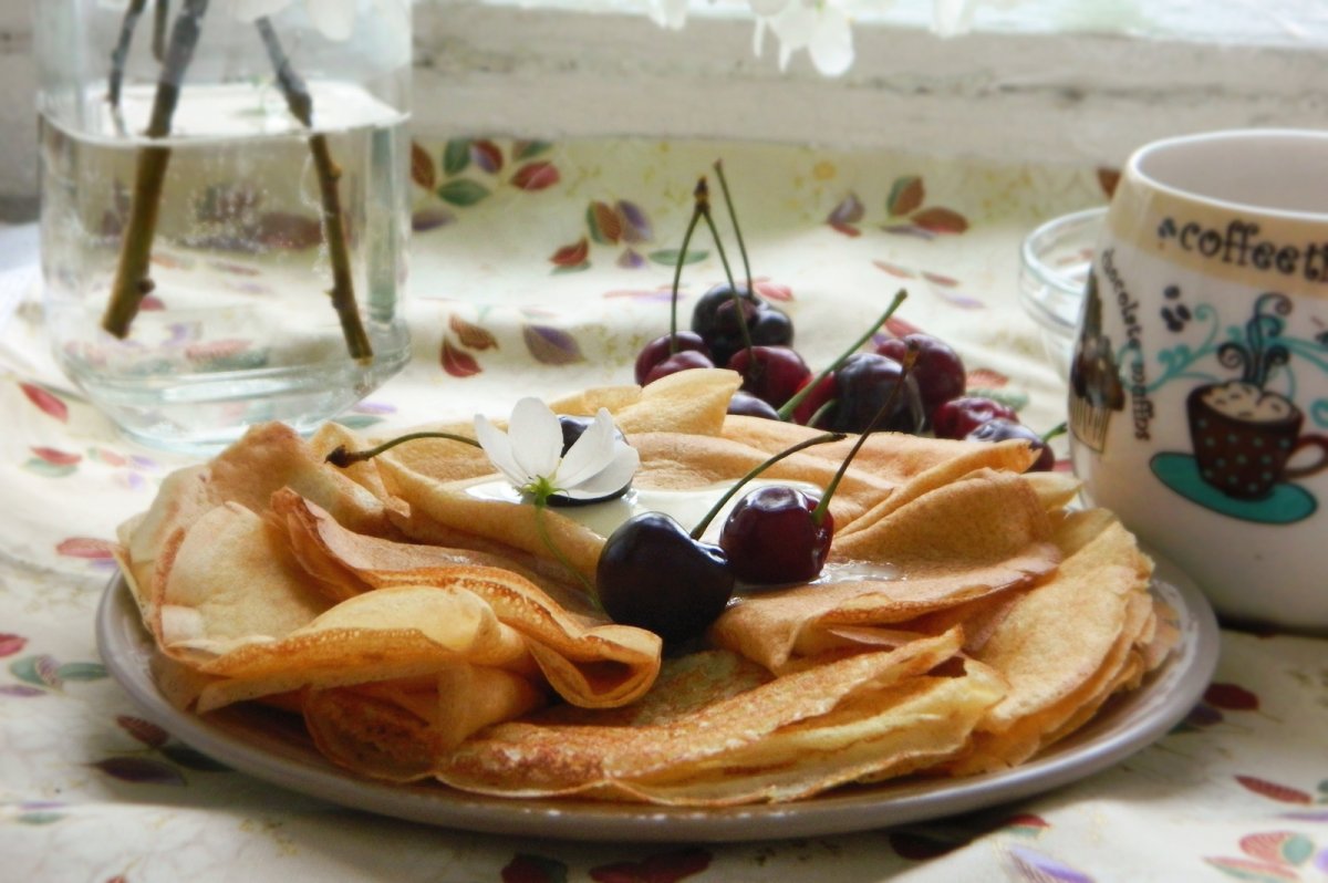 Масленица блины с икрой