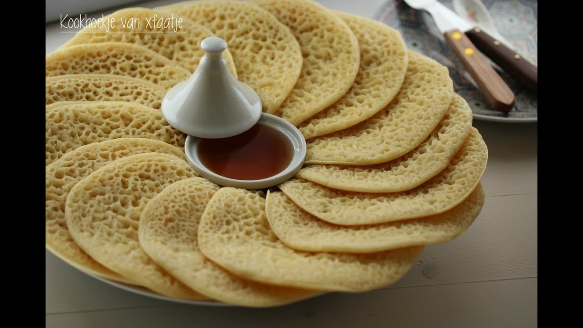 Блинчики с медом и орехами