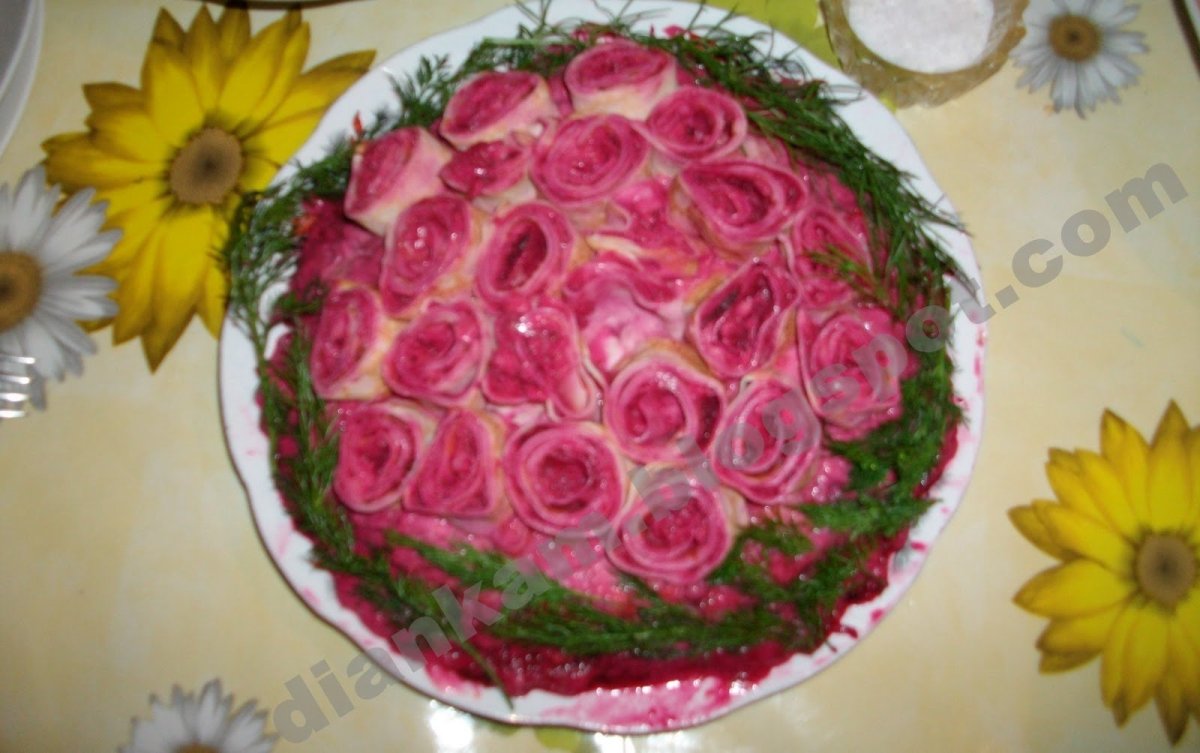 Салат роза