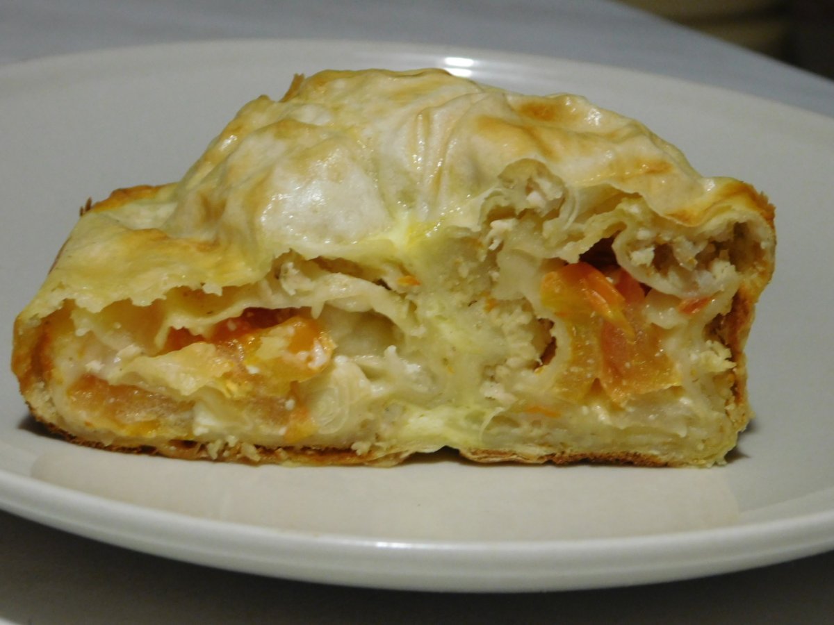Пирог из лаваша (с сулугуни, укропом и картошкой)