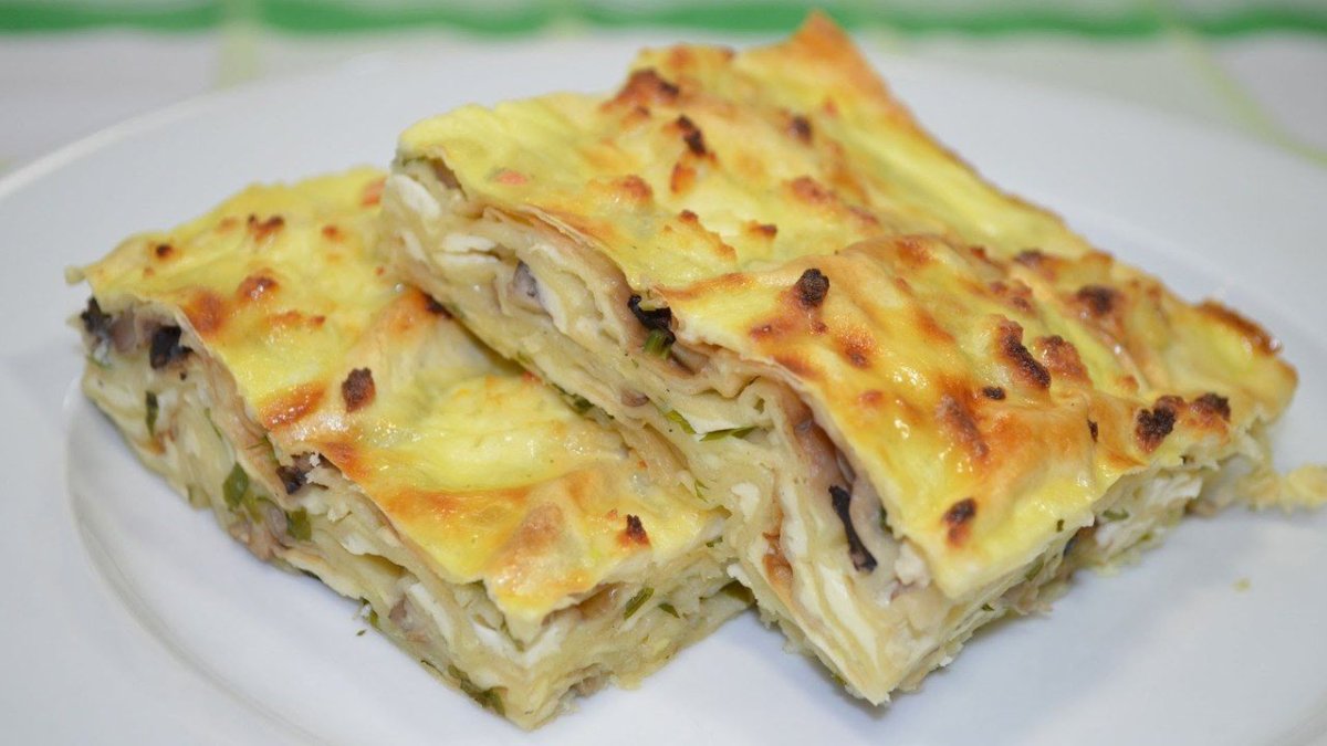 Плацинда из лаваша с творогом