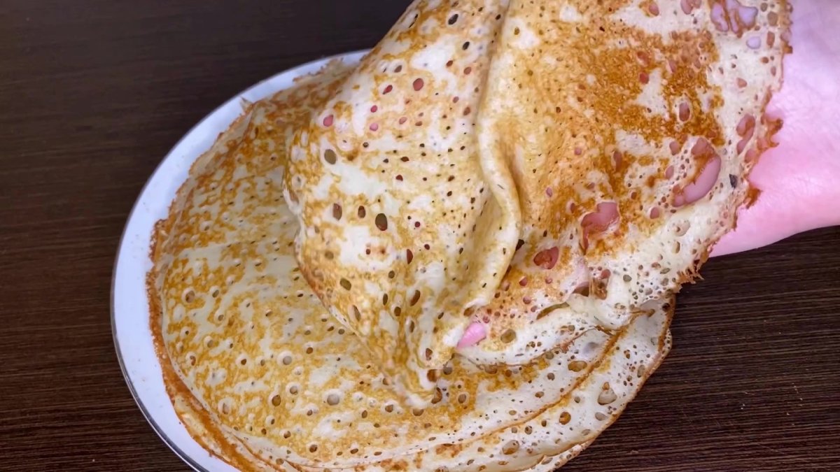 Блинчики тонкие с дырочками