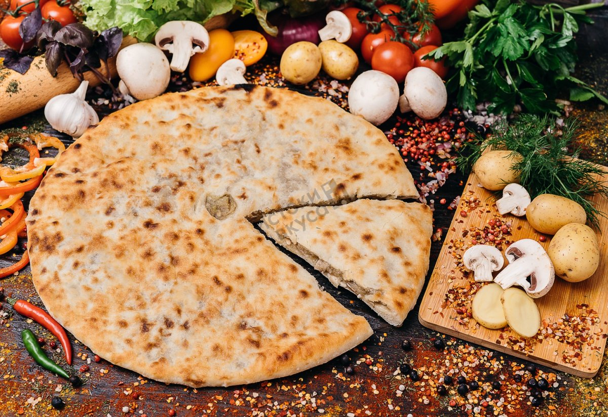 Осетинский пирог с картофелем и грибами