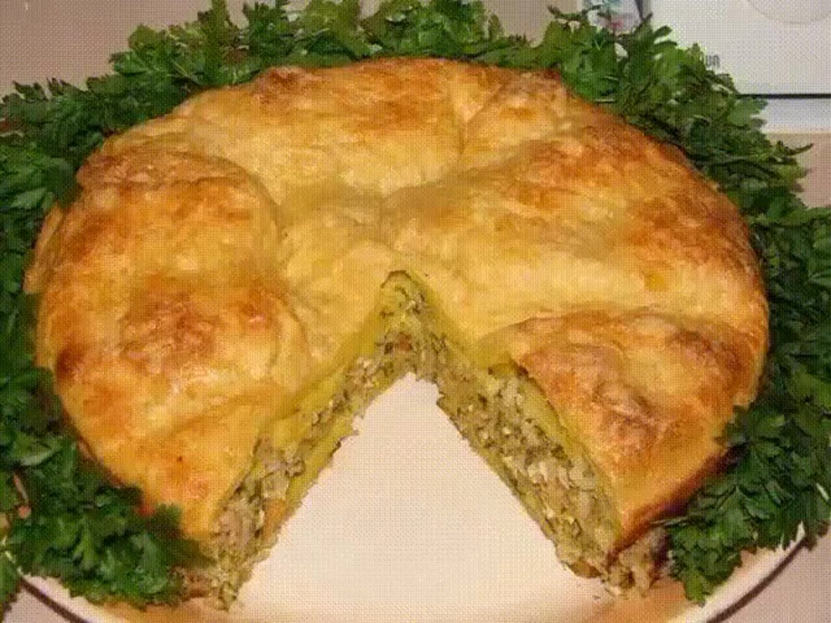 Мясной пирог с фаршем в духовке