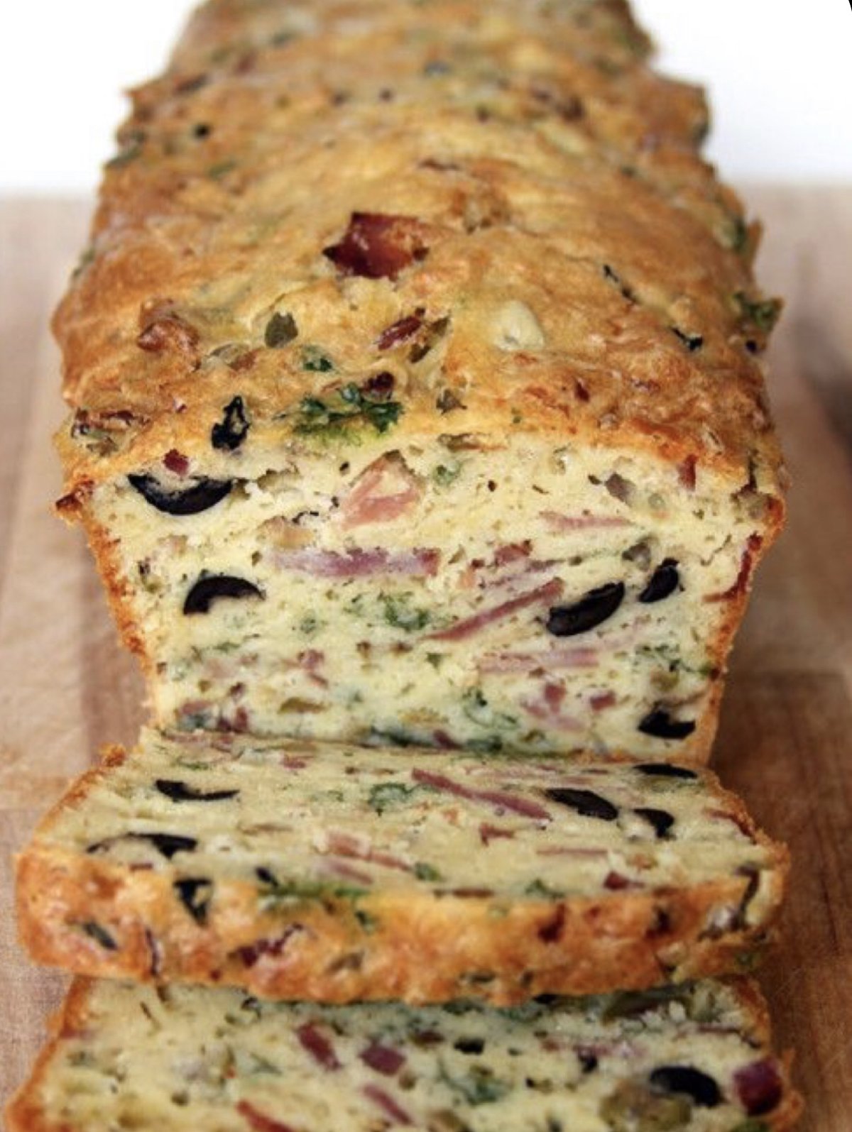 Шарлотка из белого хлеба